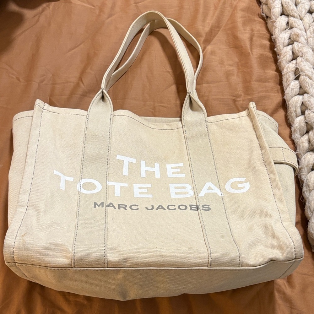 Marc Jacobs Cream Canvas THE TOTE BAG